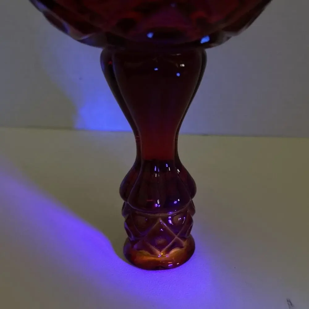 Vtg Viking Glass Ruby Red Diamond Quilted Taper 6